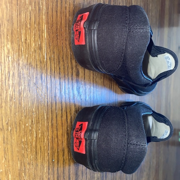 Black slip on Vans - Picture 5 of 6